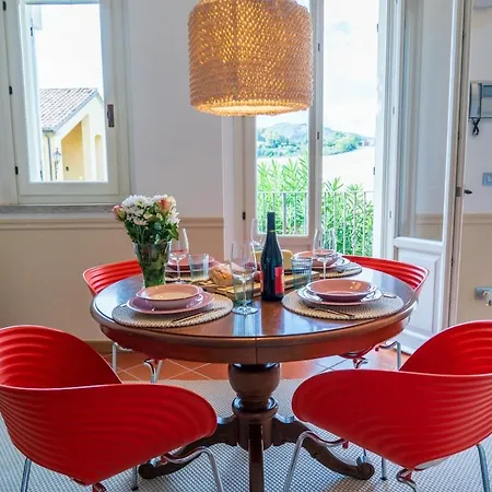 Serafini 34 Con Piscina E Vista Mozzafiato アパート Bargni