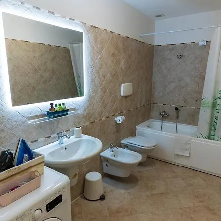 Serafini 34 Con Piscina E Vista Mozzafiato Lägenhet *